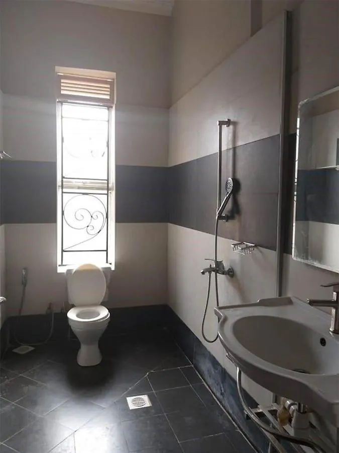 Go Around Kampala All Day To Return To Your Wonderful Apartment 0*,  أوغندا